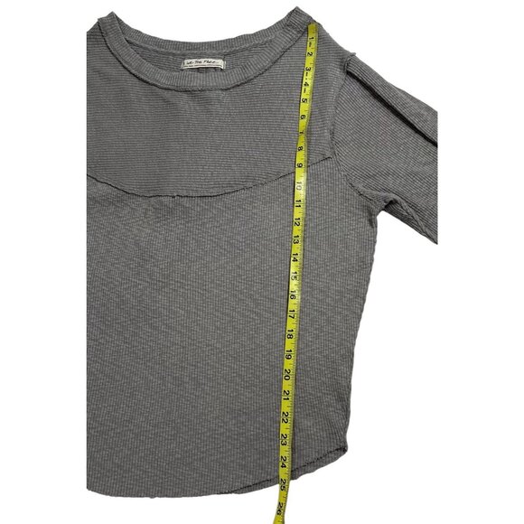 We The free people Sweatshirt Thermal Gray Ribbed Knit Size XS Buffy Sleeves - Picture 9 of 10